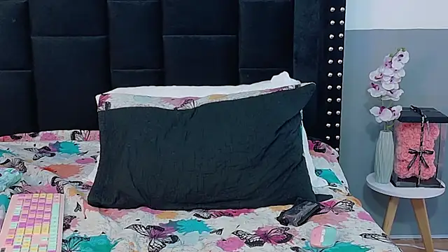 EbonyCoWorker 即時 XXX 聊天