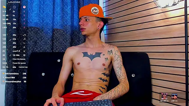 Živý XXX chat TheBatMansion