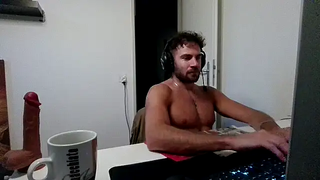 alpha-hunk Live XXX-Chat