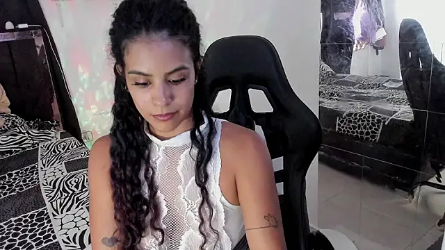 Moon_Sammy Adlı Modelin Canlı XXX Sohbeti
