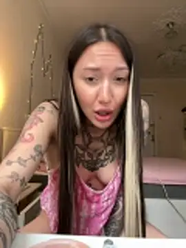 SaintSquirtn Live XXX chat