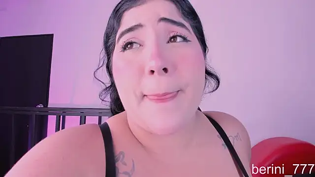 AmberiniHoffman live XXX chat