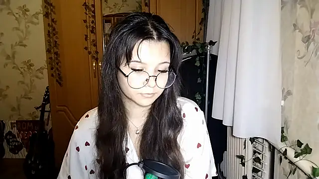 Chat +18 de Adilily ao vivo
