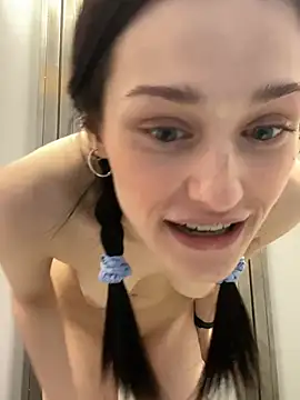 Chat XXX en directo de Mia_Mia_M
