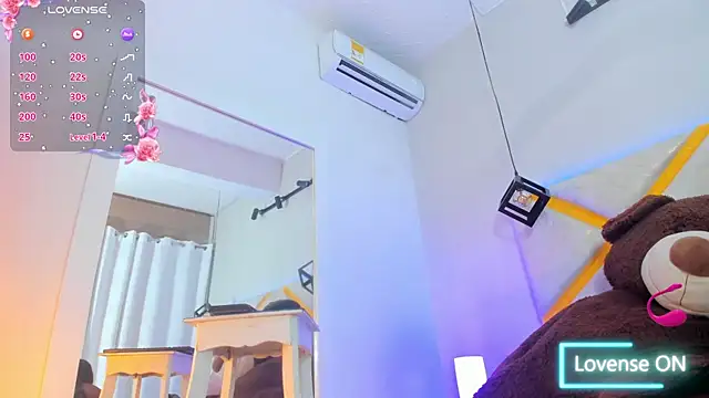 elektra_abundancexのライブXXXチャット