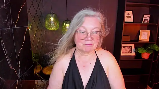 NataliMellow élő XXX-chatje