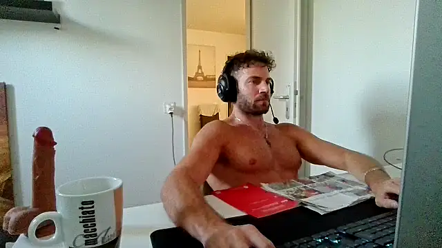 alpha-hunk – Naživo XXX chat