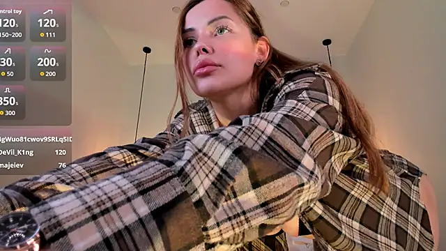 Roxana_Wet_ Adlı Modelin Canlı XXX Sohbeti