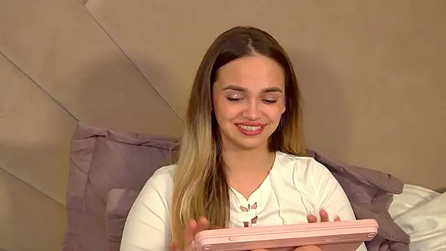 AnitaVenture XXX чат на живо