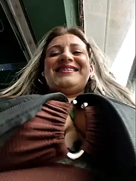 Chat +18 de cataleyamyst ao vivo