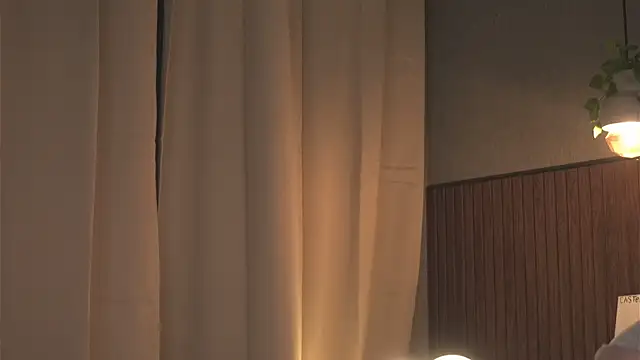 pinkmangokiss' Live XXX Chat