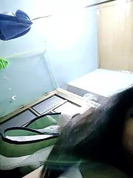 Ayti01 – Naživo XXX chat