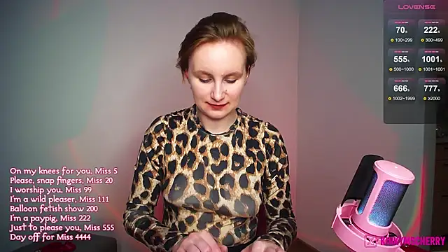 Czat XXX na żywo – KinkyMissCherry