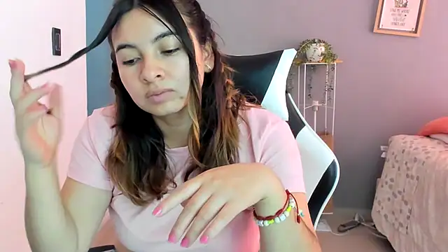Chat +18 de __Emma__11__Lecat_ ao vivo