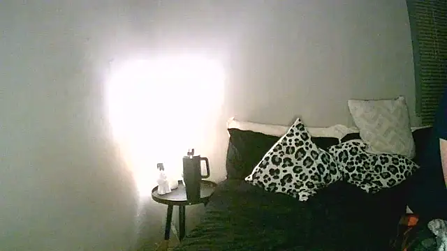 XXX chat uživo modela MaciminX