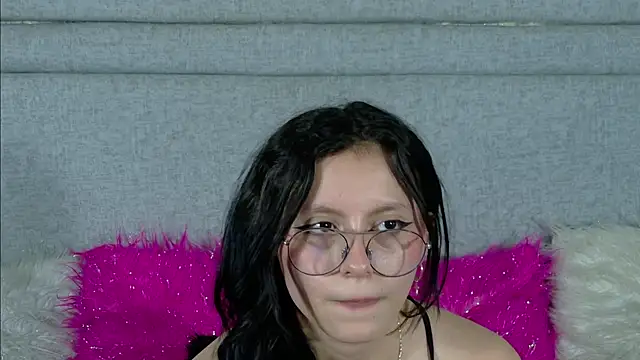 Czat XXX na żywo – Naomimolie