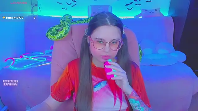 Онлайн чат XXX Lolisuccub