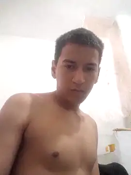 Show modela Dilan69388 na web-kameri