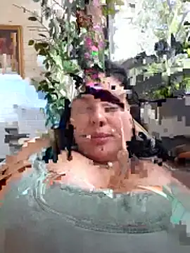 צ'אט XXX בשידור חי של mangolini_parrocini