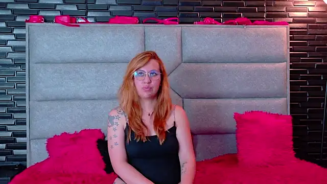 Czat XXX na żywo – Lola_scott