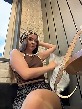 XXX chat uživo modela KristiRich