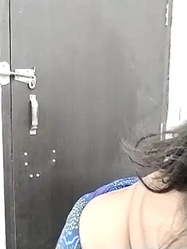 sexyy_nidhii: онлайн-секс-чат