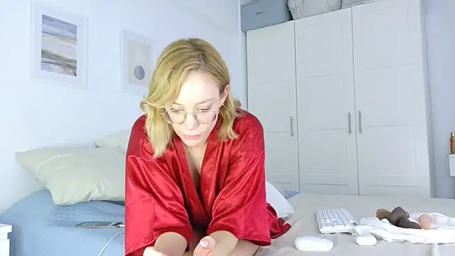دردشة MissFrenchy الجنسية المباشرة