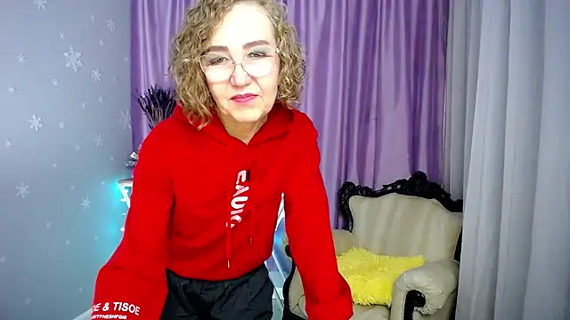 queen_a_n_i's Live XXX Chat