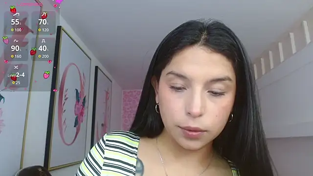 Chat XXX ao vivo de Small_naughty_