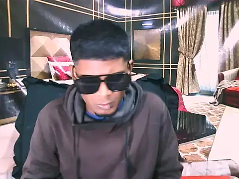 IndianThuggin 라이브 XXX 채팅