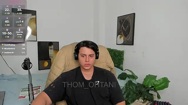 Thom_Ohtani: онлайн-секс-чат