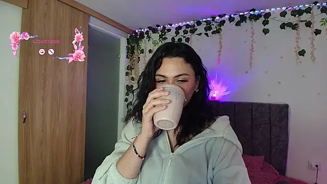 andraa_rosseen Live XXX chat