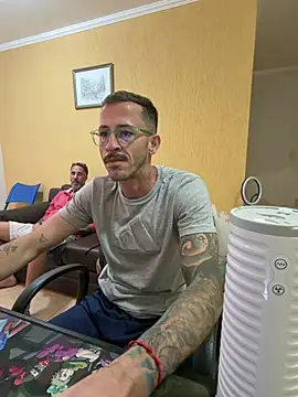 MeladoDiMel élő XXX-chatje