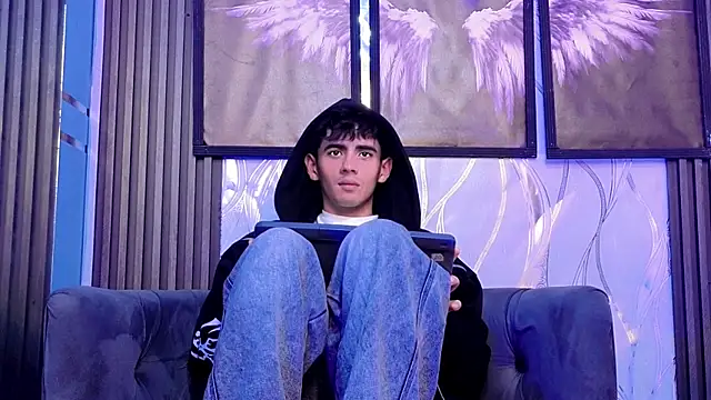 XXX chat uživo modela demian_hot99