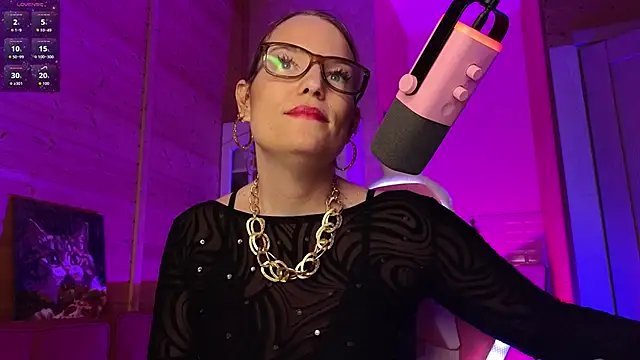 Czat XXX na żywo – Lady_Shine