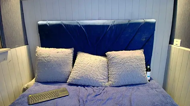 PurpleRose3x Live XXX Chat