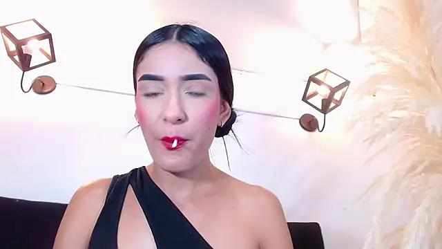 srta_luciana Chat XXX in diretta