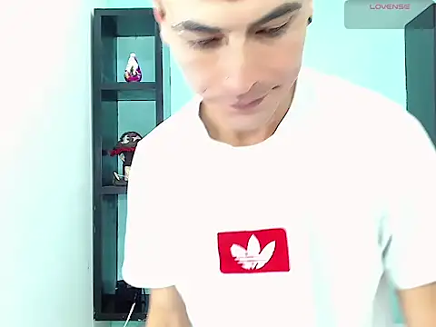 Alexx_bigcockk_のライブXXXチャット