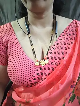 bhuvana_555's Live XXX Chat