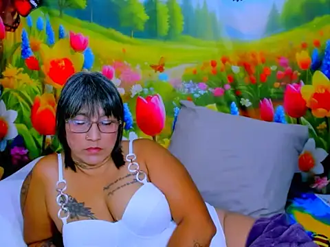 indianroxy 即時 XXX 聊天