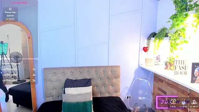 amber-hill Adlı Modelin Canlı XXX Sohbeti