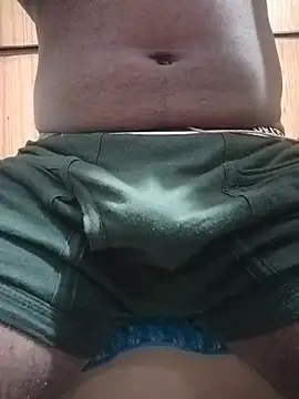Luckyprasad2486 élő XXX-chatje