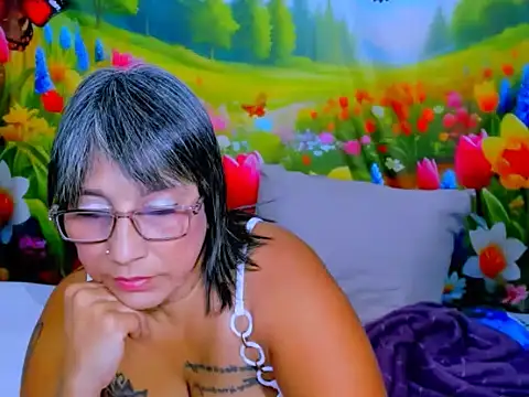 indianroxy Chat XXX live