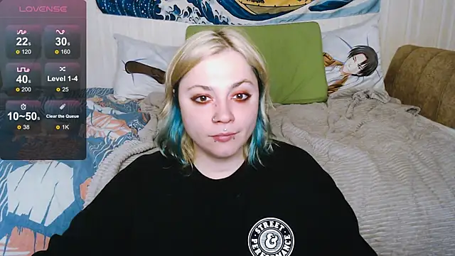 EyesUpHere8's Live XXX Chat