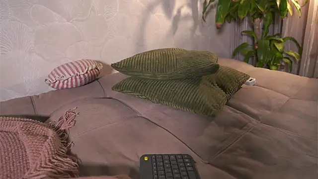 Chatroom XXX en direct de HannahEvanss