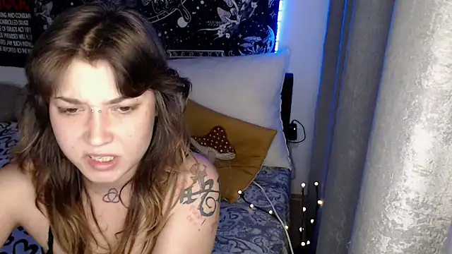 AlienforTwentyのライブXXXチャット