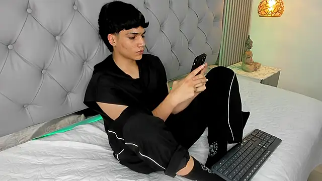 SamBlack_ 라이브 XXX 채팅