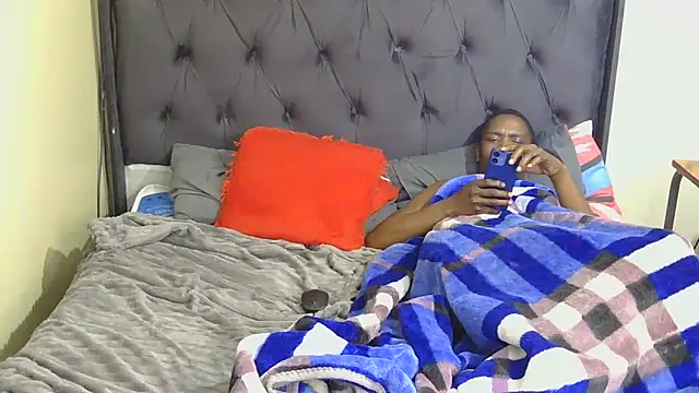 Chat XXX en directo de Dandelion_enigman