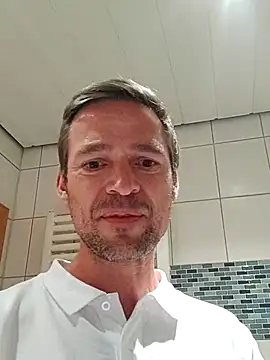 janosch319's Live XXX Chat