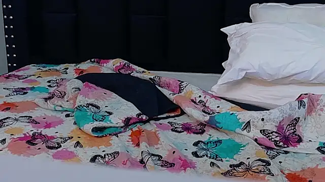 Czat XXX na żywo – EbonyCoWorker